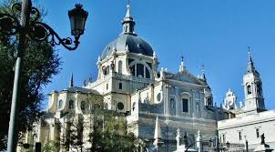 Accesibilidad trabajamos en un programa continuo de inclusión, conócelo. Horario Catedral Almudena Viajar A Madrid