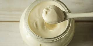 Vous N Avez Plus D Oeuf En Reserve Vous Y Etes Allergique Voici Comment Obtenir Une Sauce Mayonnaise Onctu En 2020 Robot Cuisine Mayonnaise Faite Maison Mayonnaise