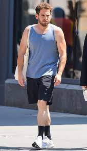 Jonah hill is almost unrecognizable with braided hair and tattoos as he films new netflix series. Pin On Celebrities