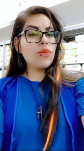 Introduction of a language teacher and singer in the Dominican Republic