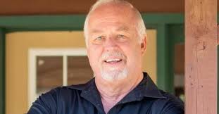 It is with a sadden heart to announce that one of our club members, Robin  Housley passed away yesterday. She fought a courageous battle for two years  of pancreatic cancer. Prayers for