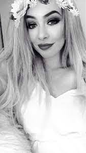 Mia Holm's Instagram, Twitter & Facebook