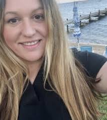 Alexis Borowski's Instagram, Twitter & Facebook