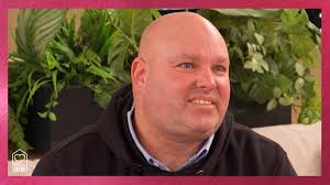 Lang Leve de Liefde: Rafaëla vindt dat Reynold zijn vriendin boven zijn  vrienden moet zetten.