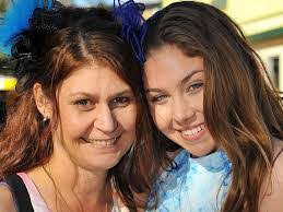 Karina Gee's Instagram, Twitter & Facebook