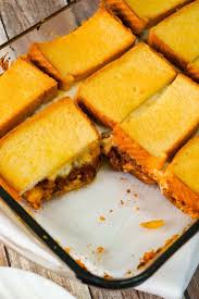 Sloppy Joe Grilled Cheese Casserole Is An Easy Ground Beef Dinner Recipe Your Whole Family Wil Dinner With Ground Beef Beef Recipes For Dinner Yummy Casseroles