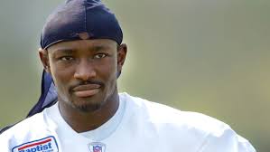 Banned broker led 31 NFL clients to lose $40M