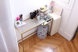 Revetement adhesif pour meuble ikea mur. Customiser Meubles Ikea Le Bureau Vittsjo Marshmallowor L D