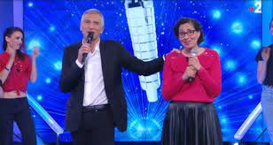 Le 31 mai 2019, adjia, la bête de scène, fait son entrée sur le plateau de n'oubliez pas les paroles avec 23 victoires et 93 ,000€ dans sa cagnotte. N Oubliez Pas Les Paroles Adjia Depasse Les Dix Victoires La Course Aux Masters Relancee Toutelatele