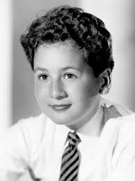 Celebrities Born in 1927