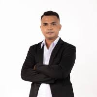 50+ "Manolo Jr" profiles