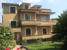L''appartamento proposto ha una superficie interna di mq 125 oltre un terrazzo a livello di mq. Case Caserta In Vendita E In Affitto Cerco Casa Caserta E Provincia Su Risorseimmobiliari It