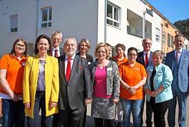 Company list germany trier herresthal & thonnes gmbh. Kordel Haus Am Kyllufer Ist Erstes Pflegeheim Joachim Streit Kommt Zur Eroffnung