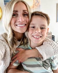 Ashley Crosby (@ashleyrcrosby) • Instagram photos and videos