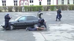 Este vorba despre școala militară de subofițeri jandarmi grigore alexandru ghica din drăgășani. Scoala De SubofiÅ£eri Jandarmi FÄƒlticeni DemonstraÅ£ie Aprilie 2014 Youtube