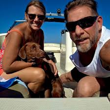 Who has the best Chicago style deep dish pizza in Conroe?