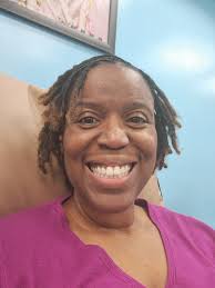 How long does your retie take for microlocs and how much do you pay for  reties