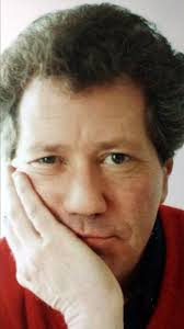 Robert Sarsfield's Instagram, Twitter & Facebook