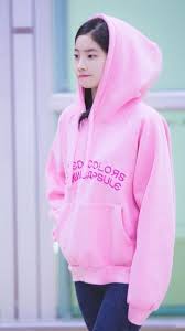 United Colors Of Minicapsule Sweater Dahyun Twice K Fashion At Fashionchingu Twice Clothing Fashion Airport Fashion Kpop