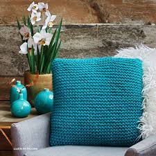 Since i had a camera and was starting a i, too, want to know more about the flat seam and the knitting needle. Easy Garter Stitch Knitted Pillows Lia Griffith