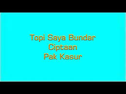 Selain itu, artikel ini merupakan jawaban dari situasi seorang pelajar yang punya tugas kesenian bermain gitar dengan mencari lagu mudah untuk belajar gitar dalam situasi mendesak. Not Angka Lagu Anak Topi Saya Bundar