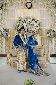 Pernikahan Adat Jawa Dengan Tema Pedesaan The Bride Dept Pernikahan Pose Perkawinan Tempat Pernikahan