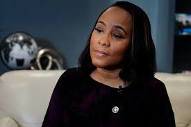 Fulton board of ethics taking up 2 complaints against DA Fani Willis