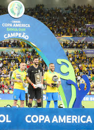 All match times listed are local, brt ( utc−3 ). Datei 07 07 2019 Final Da Copa America 2019 48226649586 2 Cropped Jpg Wikipedia