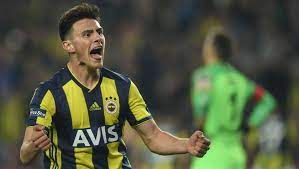 Gelecek vaad eden makedon futbolcu imiş. Napoli Close In On 15m Deal For Teenage Fenerbahce Midfielder Eljif Elmas 90min