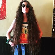 Entdecke die neueste damenmodekollektion im onlineshop von & other stories. Is This The Longest Hair In Downtown New York Esther Kogan S Epic Waves Vogue