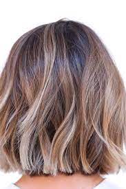 Pourtant, un balayage sur cheveux châtains permet de nous donner un look de fin d'été toute l'année et permet de redynamiser une couleur un peu éteinte. 40 Inspirations De Balayage Coiffures Mode Et Beaute Zenidees