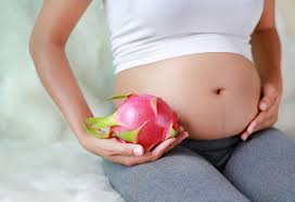 Do you ever wonder what's the inside of a dragon fruit looks like? Eating Dragon Fruit In Pregnancy Health Benefits Recipes