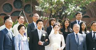 참고로 정의선 회장 사촌동생인 정지선 현대백화점그룹 회장과는 동명이인이라고 하죠. ì—¬ì„±ì¡°ì„  í˜„ëŒ€ê°€ ì• ê²½ê·¸ë£¹ ì‚¬ëˆ ë§ºë˜ ë‚  ë¶€ë¶€ ì—° ë§ºì€ ì„ ë™ìš± ì±„ìˆ˜ì—°ì€ ëˆ„êµ¬ ì¡°ì„ ë¹„ì¦ˆ