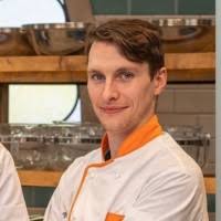 40+ perfiles de «Marmion»