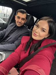 Revista - LPF: 😲Deea Maxer aruncă BOMBA: ”Suntem în căutarea viitoarei  case și suntem entuziasmați!” 😮⬇ ”Împreună avem patru copii! Avem casa  plină, iar asta este cea mai mare binecuvântare!” Cum se