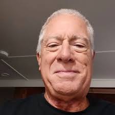 무슨 생각을 하고 있나요? https://beacons.ai/rubylynne