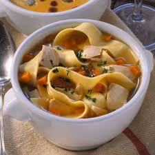 Nudelsuppe Mit Huhn Rezept Nudelsuppe Rezept Nudelsuppe Huhnernudelsuppe
