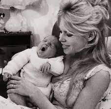 Achetez en toute sécurité et au meilleur prix sur ebay, la livraison est rapide. Sexsymbol Brigitte Bardot Lockte Verboten Und Franzosisch Welt