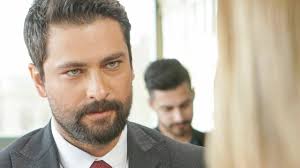 Forbidden Fruit Anticipazioni 15 dicembre 2025: Alihan se ne va, Zeynep  sposa Dundar!