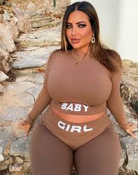 Hannah B - Busty Chubby Babes - Busty BBW Porn