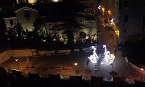 Include sfondi, motivi, banner vettoriali e tanto altro ancora. Tropea Si Illumina Ancora Con Il Nuovo Villaggio Di Natale