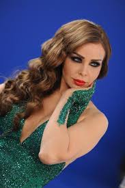Jun 19, 2021 · ظهرت الفنانة المصرية مي عمر عبر صورها التي نشرتهم على صفحتها الشخصية على الانستجرام بإطلالة جريئة في الصورة الأول وارتدت فستانا باللون الأسود قصير جدا واعتمدت على إطلالتها تسريحة شعر انسيابية بسيطة وحذاء اسود شتوي. Ø±ÙˆÙ„Ø§ Ø³Ø¹Ø¯ Ù„Ùˆ Ø§Ù…ØªÙ„ÙƒØª ØµØ¨Ø§Ø­ Ù‡Ø°Ø§ Ø§Ù„Ù…Ø¨Ù„Øº Ù…Ù† Ø§Ù„Ù…Ø§Ù„ Ù„Ø¥Ø´ØªØ±Øª Ù…Ù†Ø²Ù„Ø§