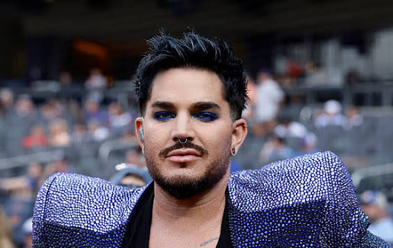 Philadelphia Phillies v New York Mets NEW YORK - JUNE 26: Singer Adam Lambert sings the national anthem before a game between the New York Mets and the Philadelphia Phillies at Citi