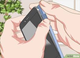 كيفية إصلاح آيفون متضرر بسبب الماء صور توضيحية Wikihow