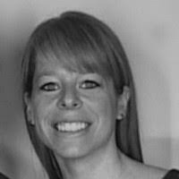 Dorothy Farris's Instagram, Twitter & Facebook