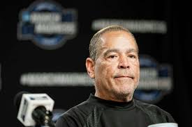 NCAA Tournament: Reggie Chaney defines a Houston team without ego