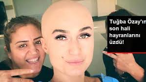 Tuğba özay'ın estetikli ünlülere büyük göndermesi. Tugba Ozay Fotografiyla Takipcilerini Endiselendirdi