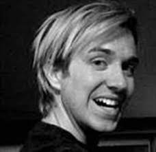 Lee Berg's Instagram, Twitter & Facebook