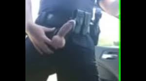 Cop jerking in public - XVIDEOS.COM