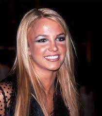 The 5 90s Makeup Trends We Want To Bring Back And 5 We Want To Forget For Good 90s Makeup Trends 90s Makeup Makeup Trends
